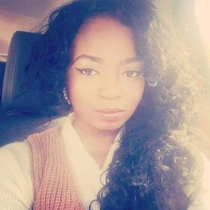 Meet your Posher, Tonaa'